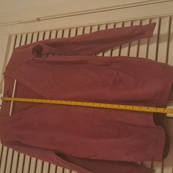 Plum Neiman Marcus cashmere cardigan medium-large - Picture 11 of 12